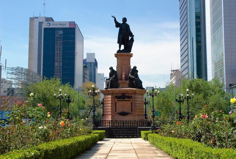 monumento a colon en mexico